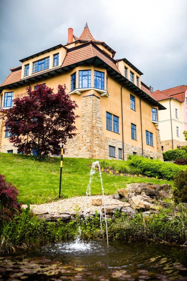 Luxury Spa & Wellness Vila Valaska Luhacovice Bagian luar foto